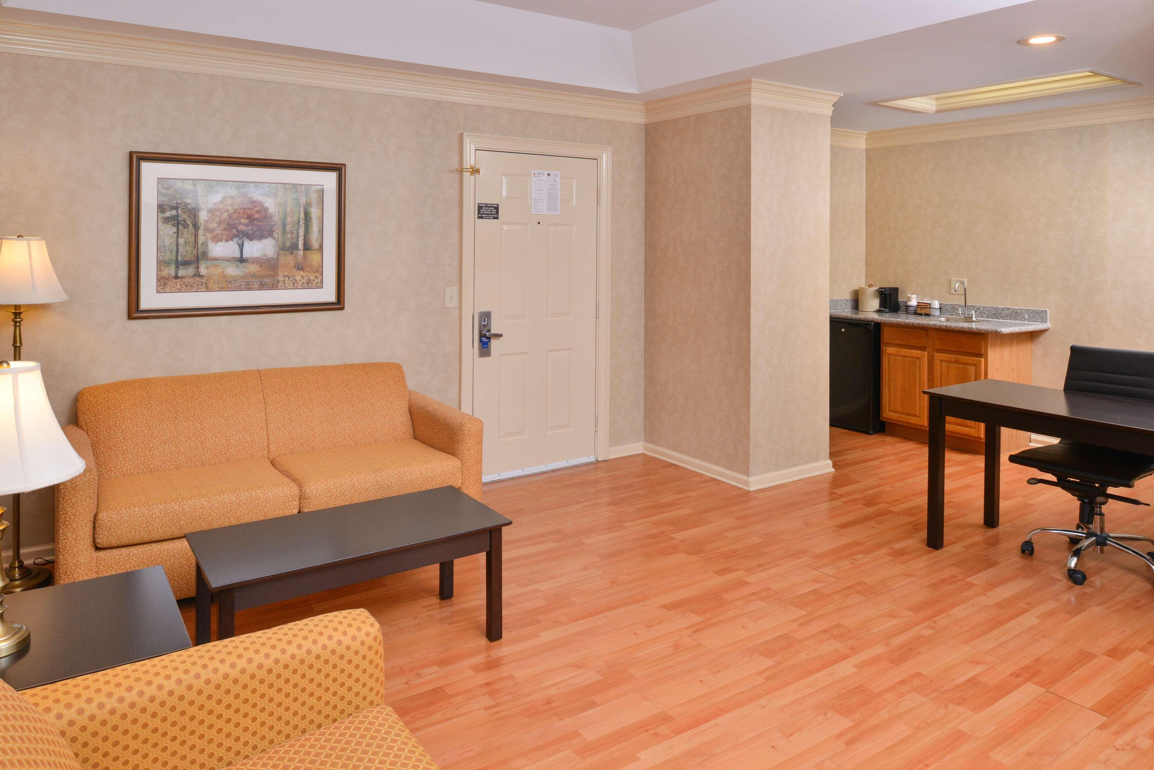 Best Western Brentwood Extérieur photo