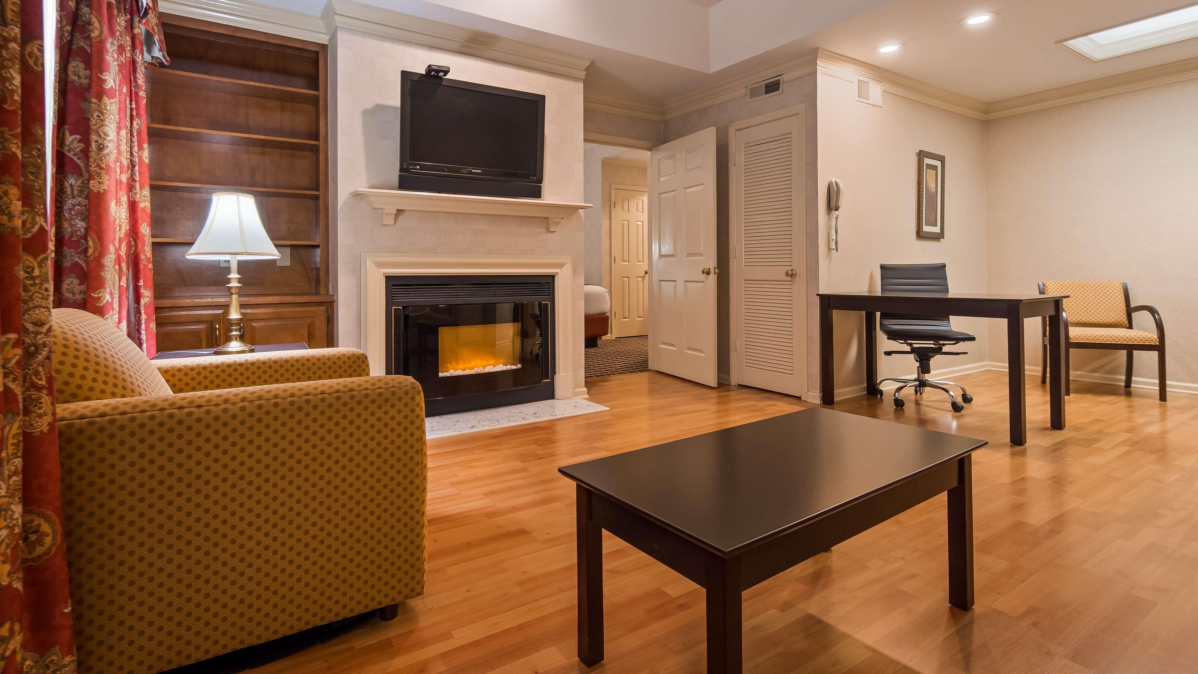 Best Western Brentwood Extérieur photo