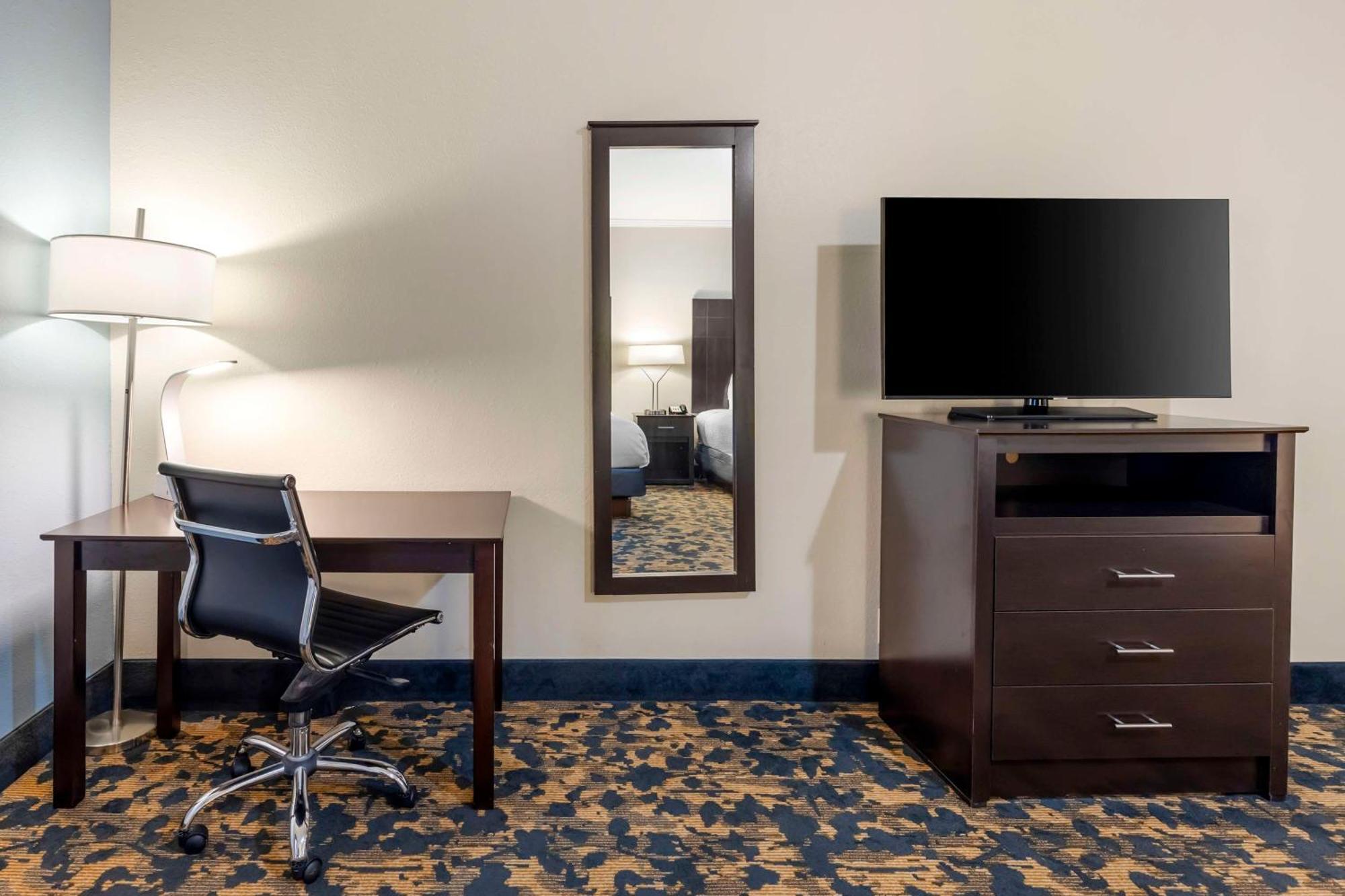 Best Western Brentwood Extérieur photo