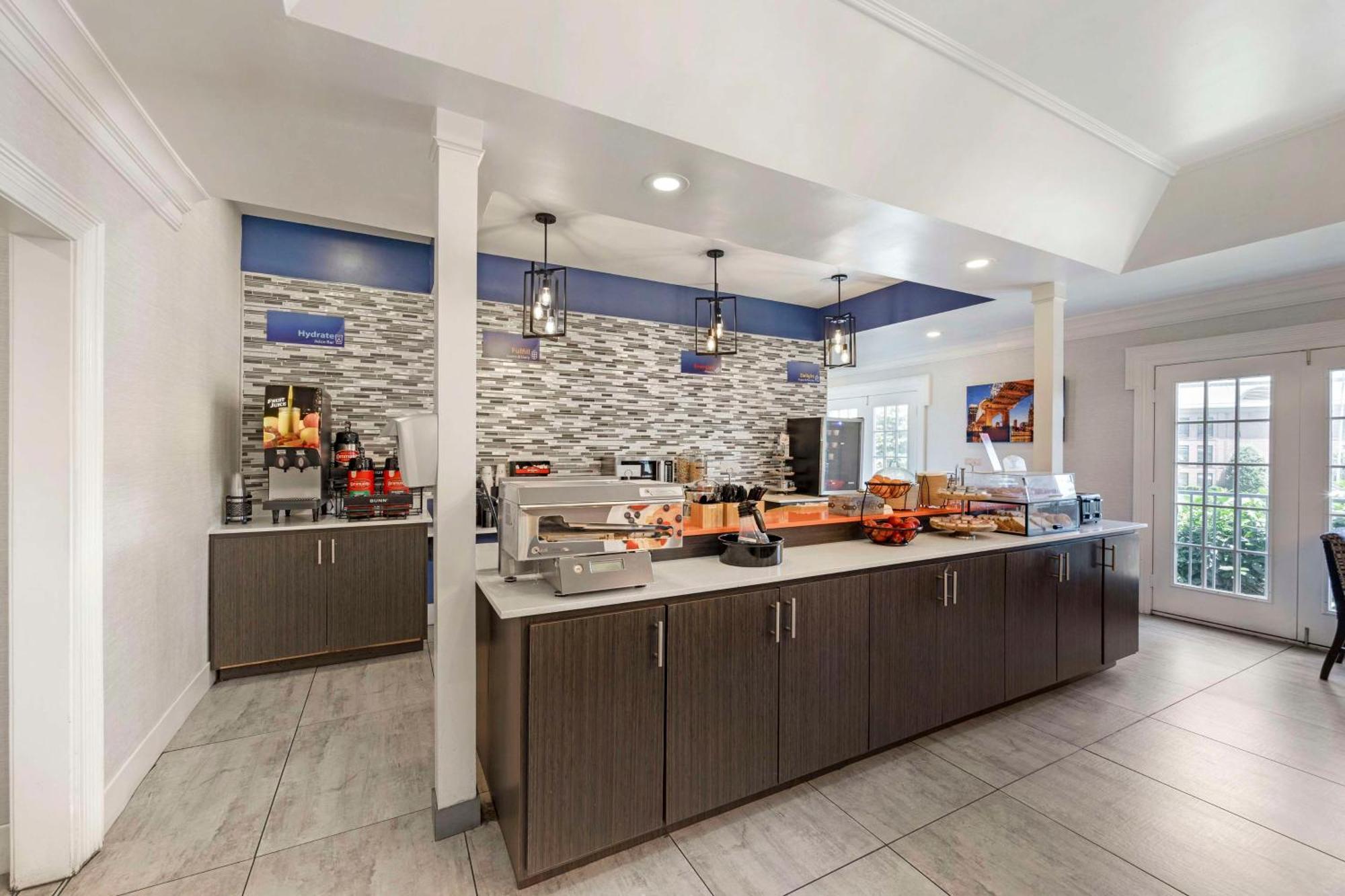 Best Western Brentwood Extérieur photo